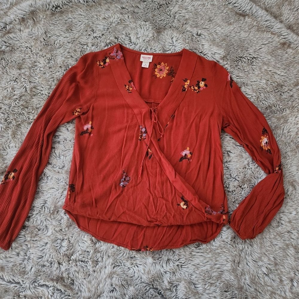 Mossimo Supply Co Red Floral Wrap Long Sleeve Blouse Size Medium